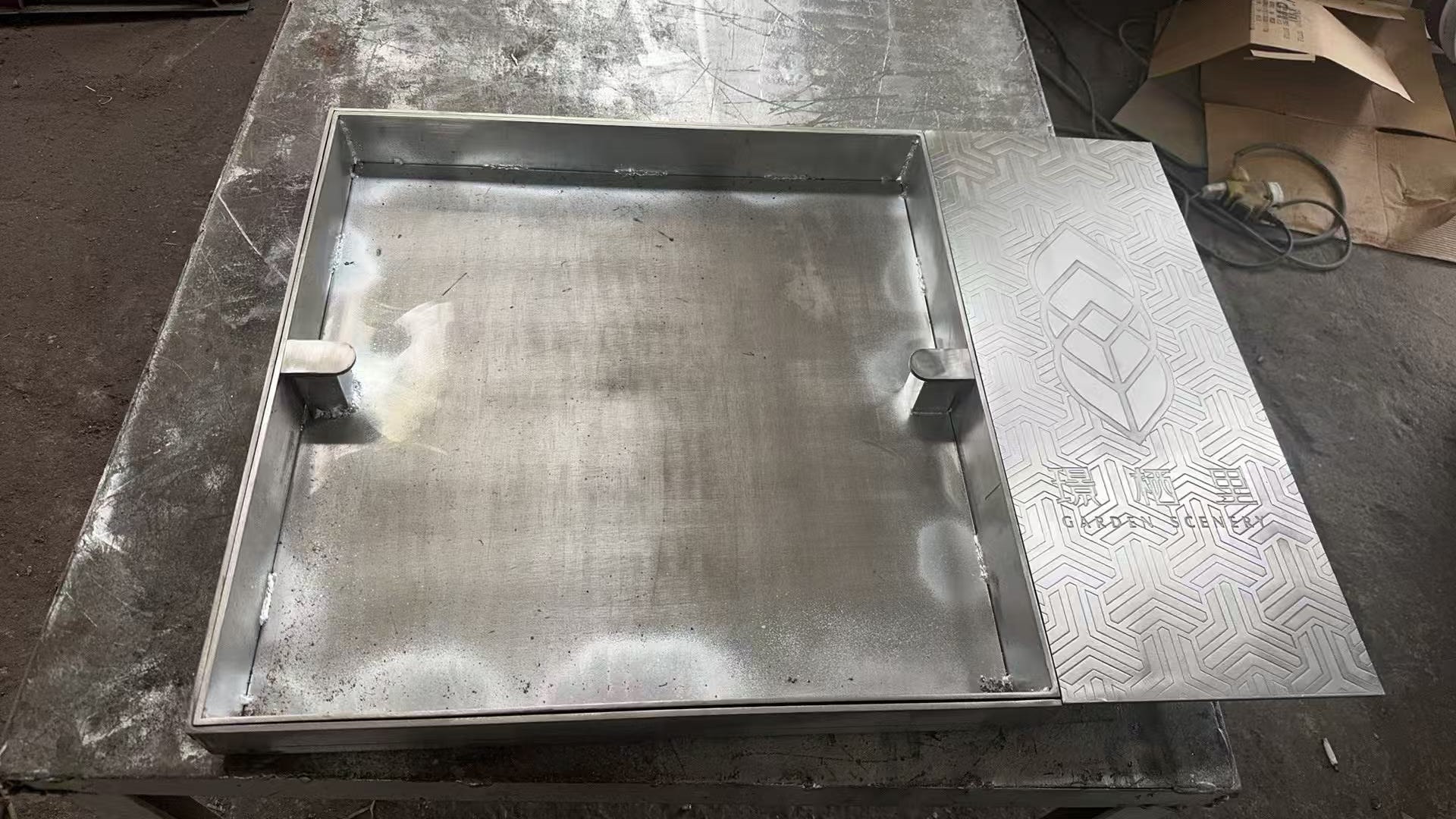 不锈钢井盖----带暗纹