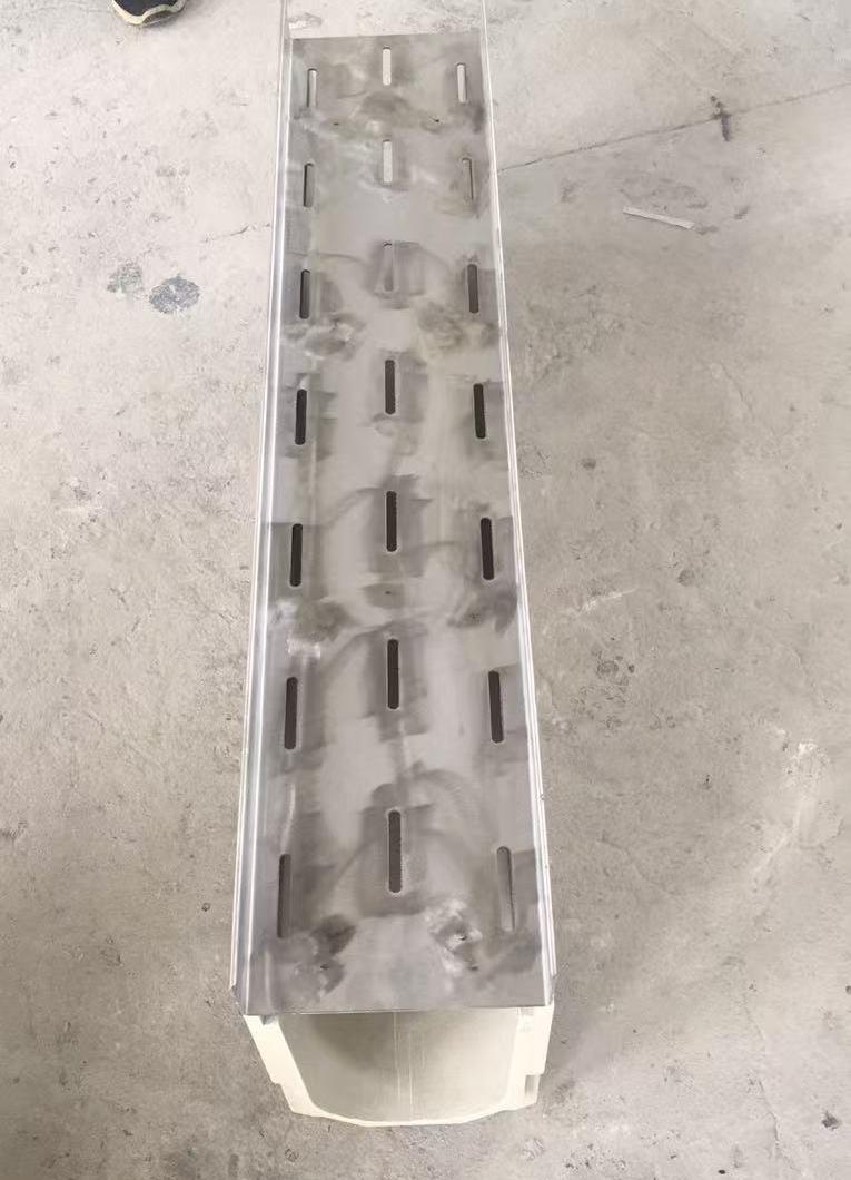 树脂混凝土排水沟+不锈钢盖板